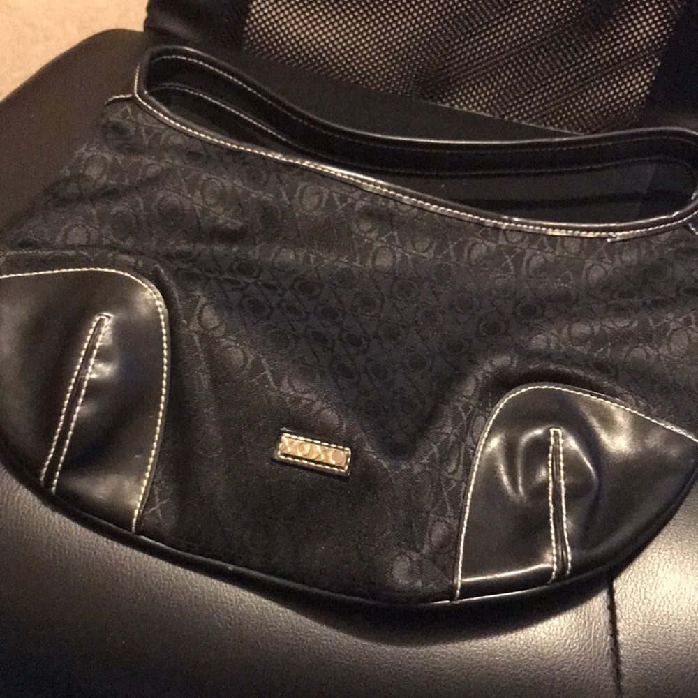 Black XOXO cloth shoulder bag